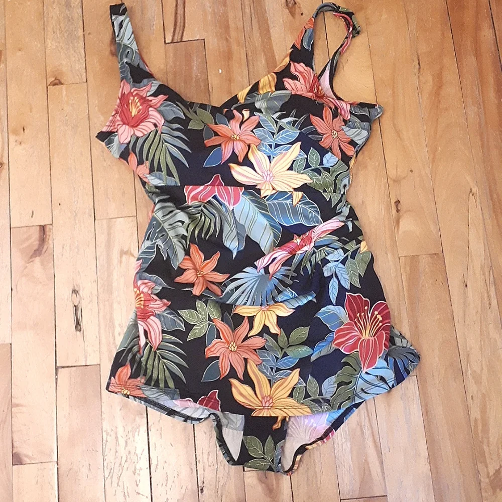 LAST DAY CLOSET CLEANOUT Vintage Inspired Swimsuit - Picture 1 of 4